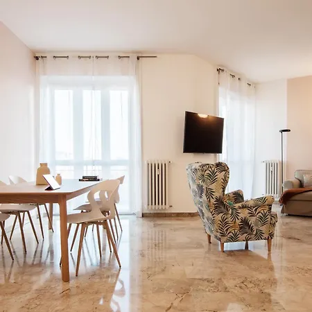 Agata Flexyrent Apartment